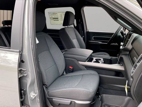 New 2026 RAM 3500 Big Horn AWD/4WD image 21