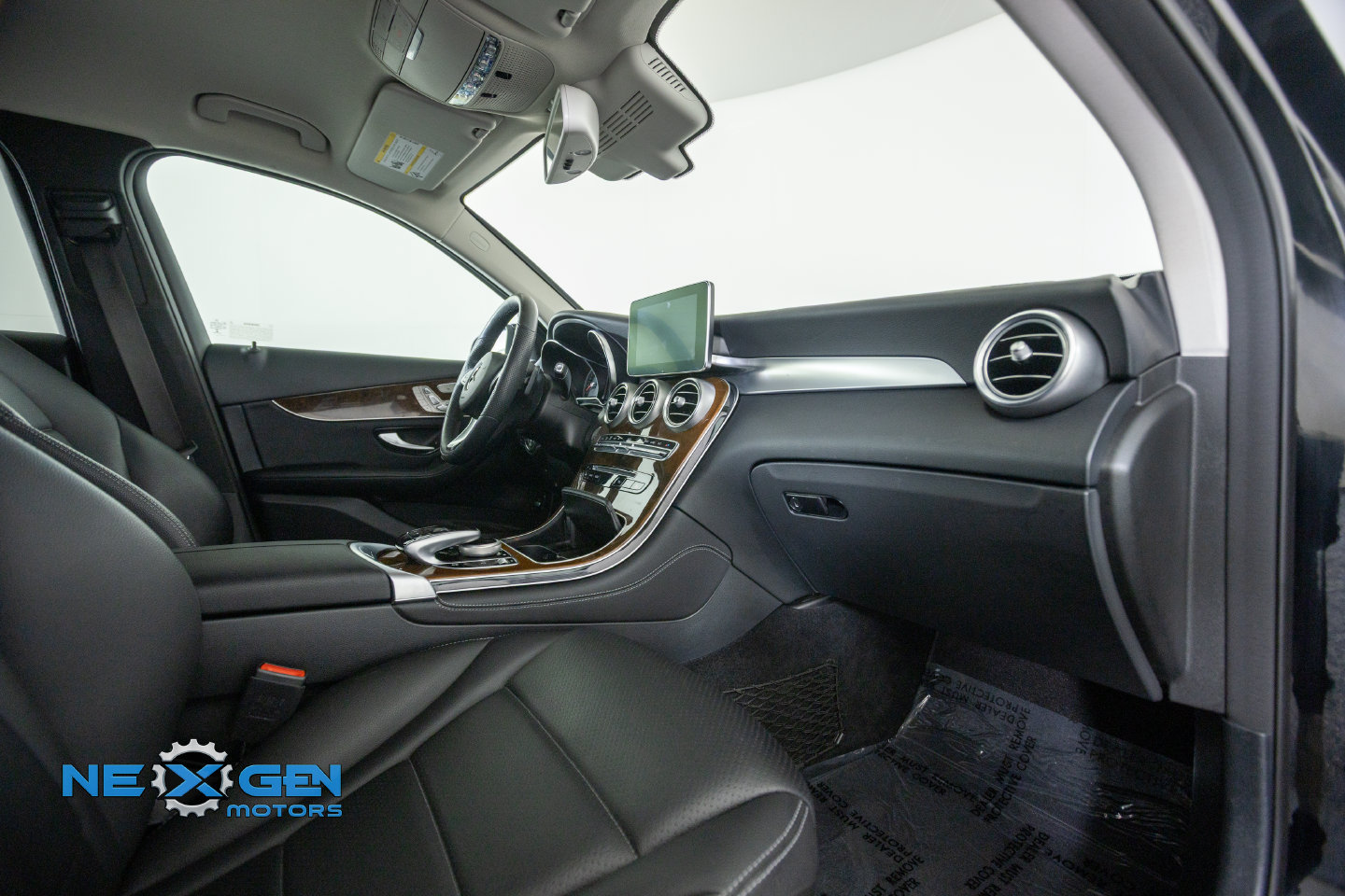 Used 2019 Mercedes-Benz GLC 300 4MATIC image 41