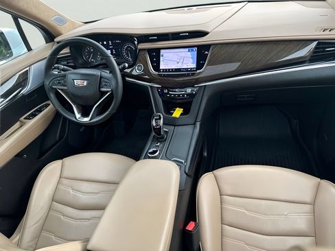Used 2024 Cadillac XT6 Premium Luxury w/ Platinum Package AWD/4WD image 32