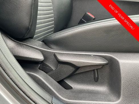 Used 2022 Toyota Camry SE image 15