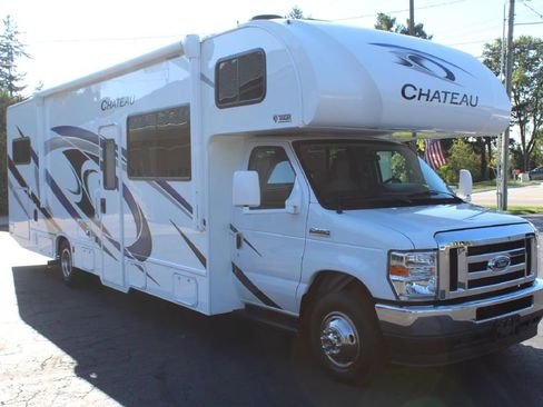 Used 2022 Ford E-450 and Econoline 450 Super Duty w/ Motorhome Prep Package image 51