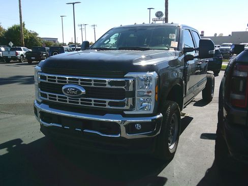 Used 2024 Ford F350 XL w/ XL Chrome Package image 3