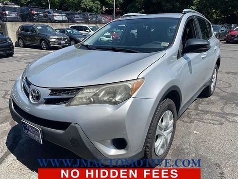 Used 2015 Toyota RAV4 LE AWD/4WD image 1