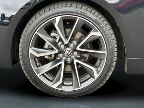 Used 2020 Toyota Corolla XSE image 23