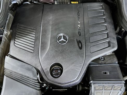 Used 2023 Mercedes-Benz GLS 450 4MATIC image 14