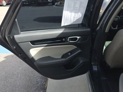 Used 2024 Honda Civic Touring image 22