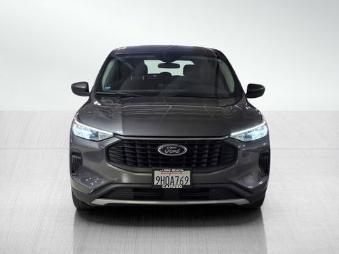 Used 2023 Ford Escape Active FWD image 2