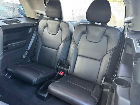 Certified 2024 Volvo XC90 T8 Ultimate w/ Protection Package Premier image 17