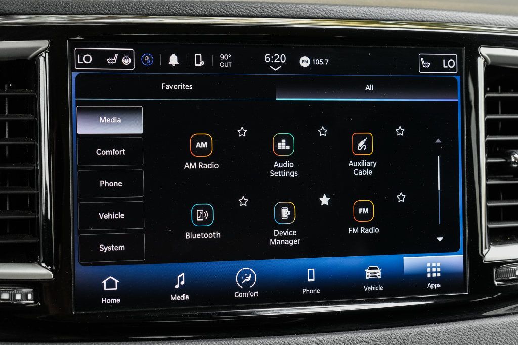 Used 2024 Chrysler Pacifica Touring-L FWD image 42