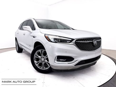 Used 2019 Buick Enclave Avenir w/ Avenir Technology Package FWD image 1