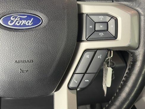 Used 2019 Ford F350 Lariat w/ Chrome Package image 18