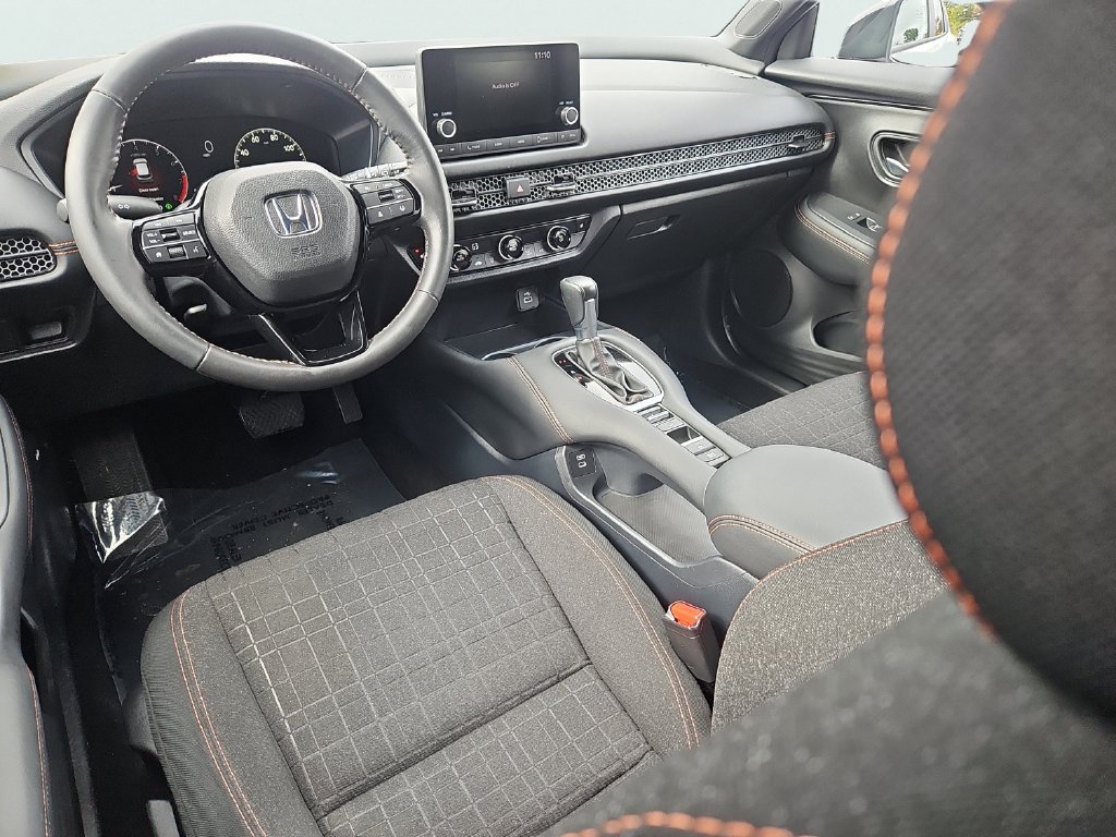 Used 2025 Honda HR-V Sport image 11
