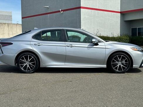 Certified 2024 Toyota Camry SE image 6