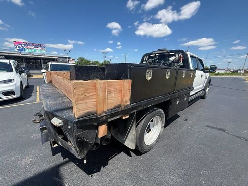 Used 2019 Ford F550 2WD Crew Cab Super Duty image 3