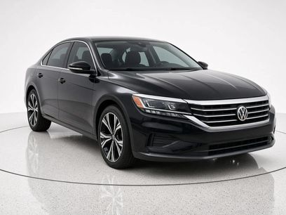 Used 2021 Volkswagen Passat 2.0T SE