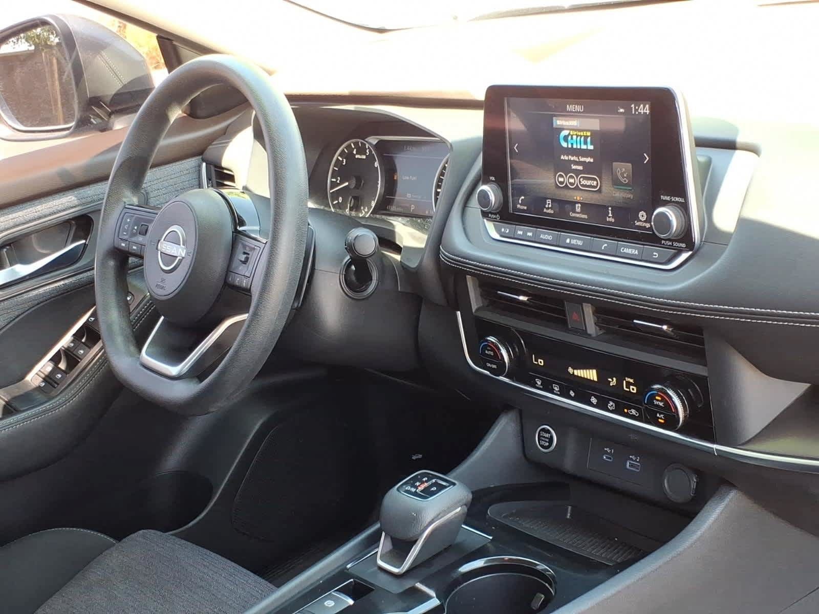 Used 2023 Nissan Rogue SV FWD image 18
