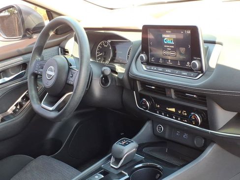 Used 2023 Nissan Rogue SV FWD image 18