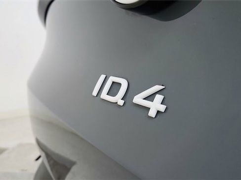 Used 2025 Volkswagen ID.4 Pro image 18