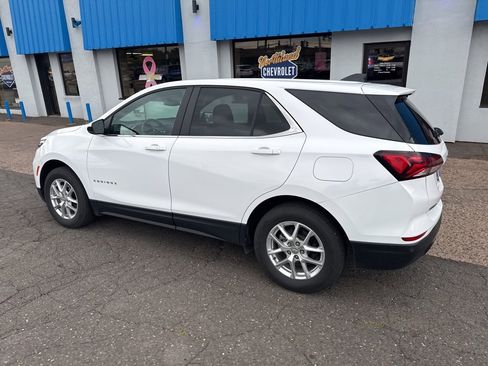 Used 2024 Chevrolet Equinox LT image 12