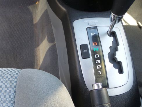 Used 2006 Suzuki Forenza Sedan image 19