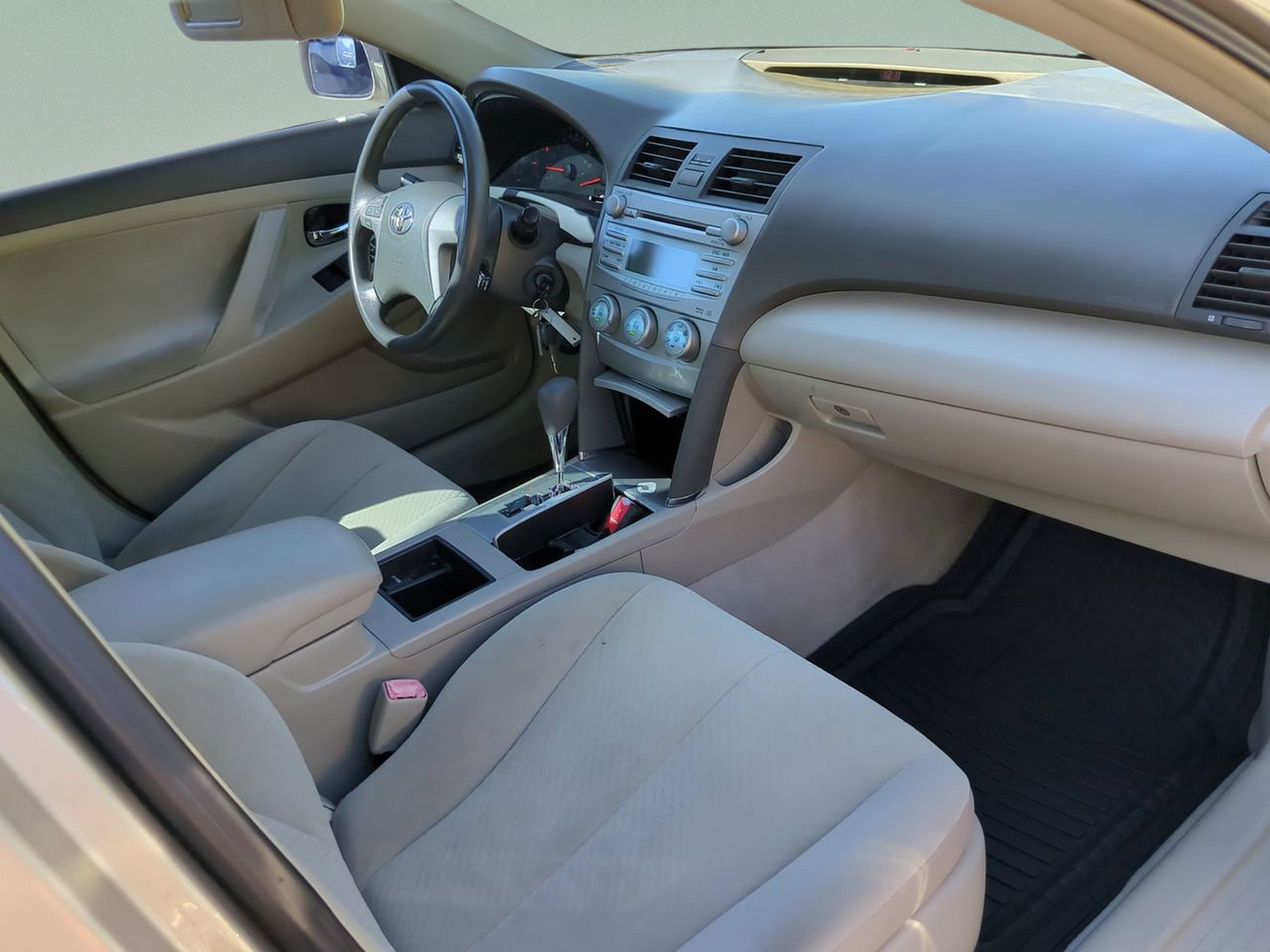 Used 2007 Toyota Camry LE FWD image 19