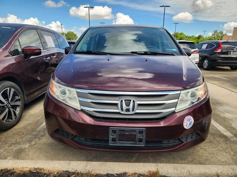 Used 2013 Honda Odyssey LX image 2
