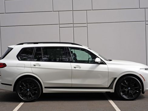 Used 2023 BMW X7 xDrive40i w/ Executive Package AWD/4WD image 60