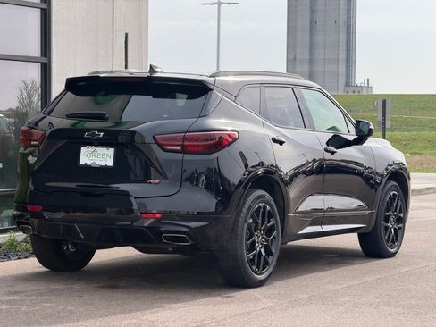Used 2025 Chevrolet Blazer RS FWD image 5