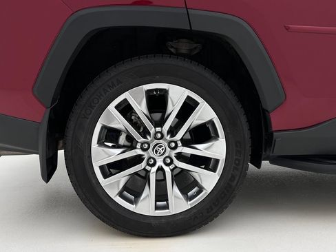 Used 2021 Toyota RAV4 Limited AWD/4WD image 29