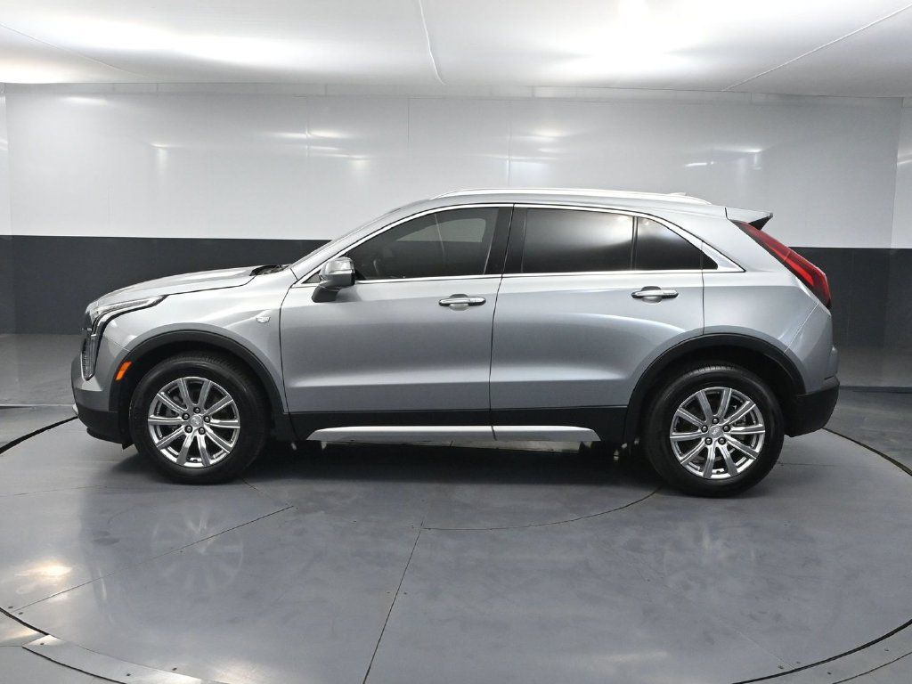 Used 2023 Cadillac XT4 Premium Luxury AWD/4WD image 7