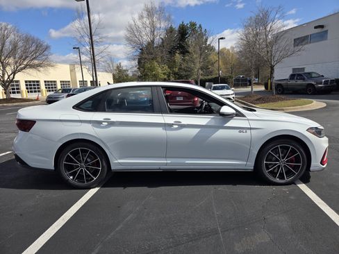 New 2026 Volkswagen Jetta GLI Autobahn image 4