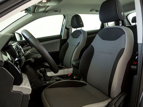 Used 2023 Volkswagen Taos S image 20