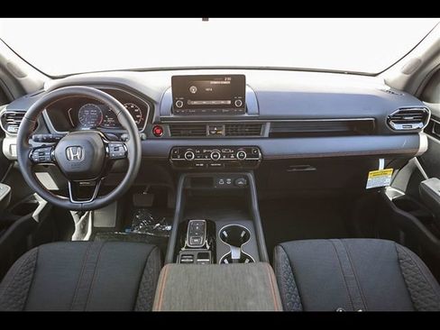 New 2025 Honda Pilot Sport image 9