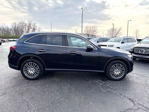 Used 2025 Mercedes-Benz GLC 300 4MATIC image 15