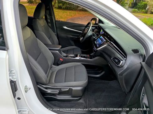 Used 2022 Chevrolet Bolt EUV LT w/ Driver Confidence Package image 42