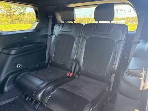 Used 2024 Jeep Grand Cherokee L Altitude AWD/4WD image 16
