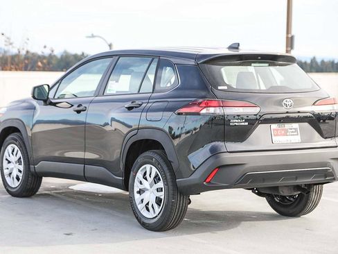 New 2026 Toyota Corolla Cross L image 7