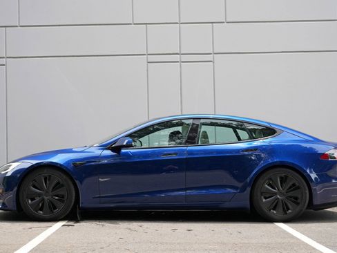 Used 2022 Tesla Model S AWD/4WD image 7