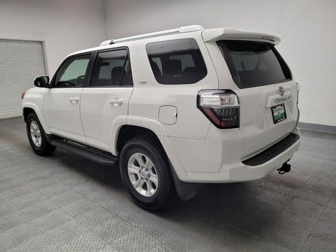 Used 2018 Toyota 4Runner SR5 RWD image 5