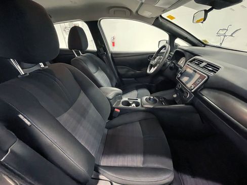 Used 2023 Nissan Leaf S image 23