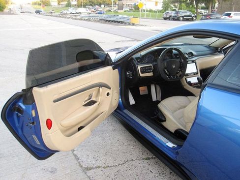Used 2014 Maserati GranTurismo MC RWD image 17