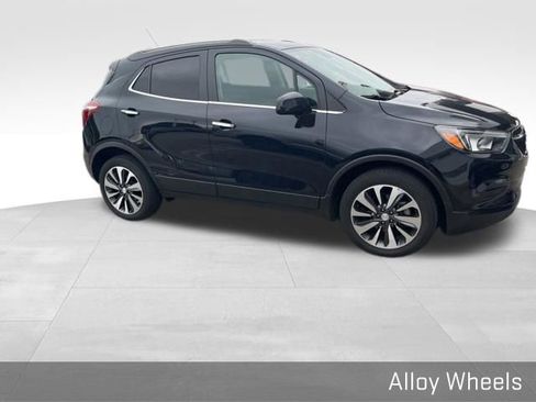 Used 2022 Buick Encore Preferred w/ Safety Package image 7