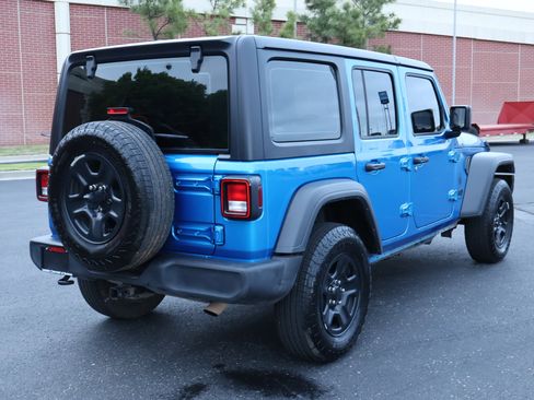 Used 2025 Jeep Wrangler Unlimited Sport AWD/4WD image 25