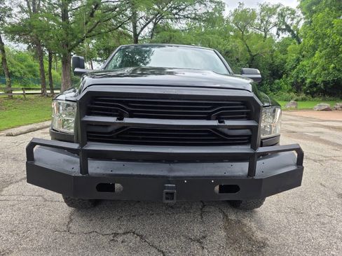 Used 2018 RAM 2500 Tradesman w/ Chrome Appearance Group AWD/4WD image 8