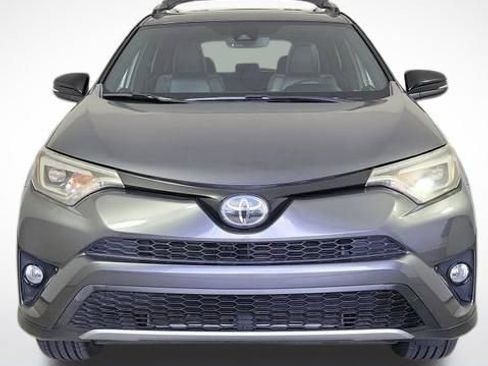 Used 2018 Toyota RAV4 SE w/ Power Extra Value Package FWD image 1
