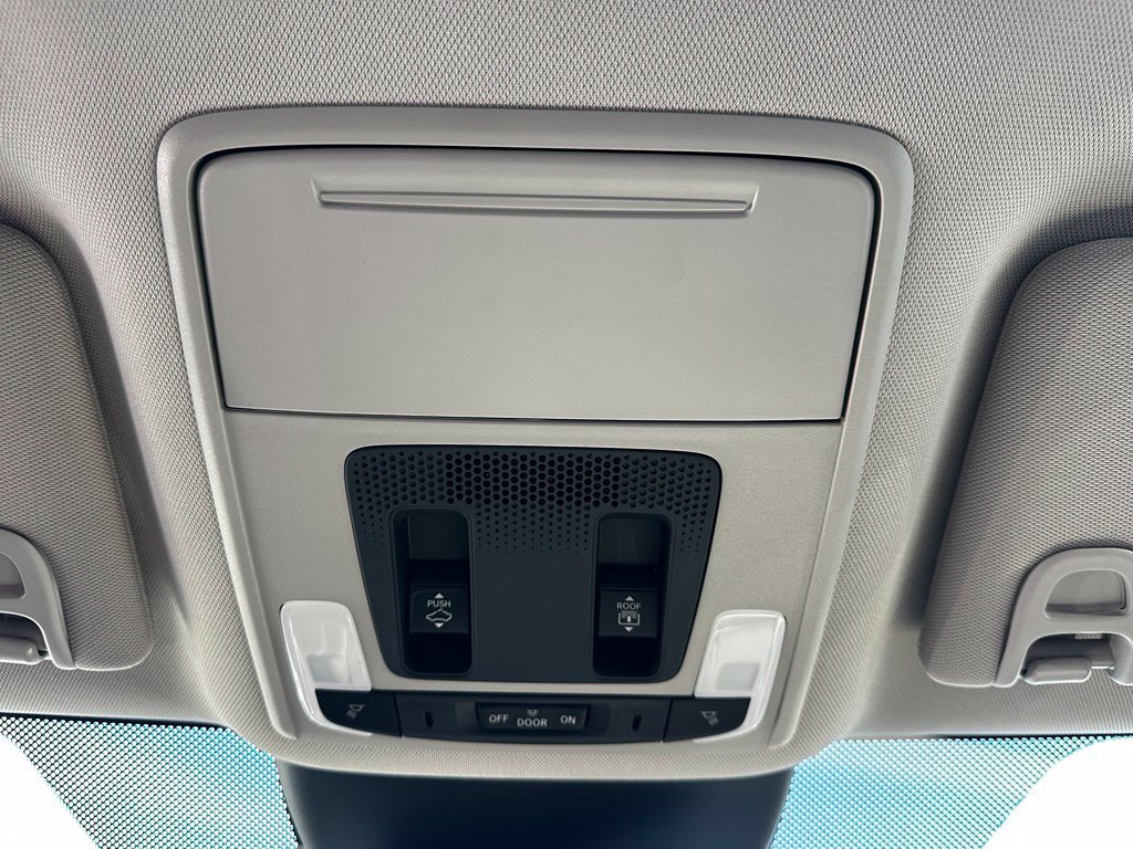 Used 2025 Honda Pilot Touring image 39