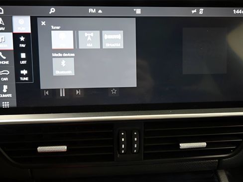 Used 2019 Porsche Cayenne AWD/4WD image 29