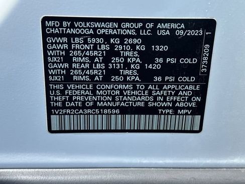 Used 2024 Volkswagen Atlas SEL Premium R-Line AWD/4WD image 34