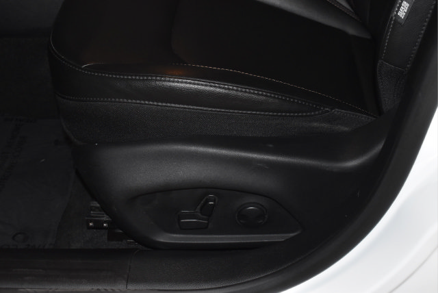 Certified 2023 Jeep Compass Limited AWD/4WD image 27