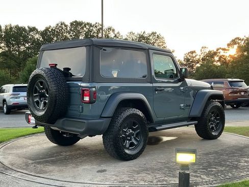 Used 2025 Jeep Wrangler Sport AWD/4WD image 7